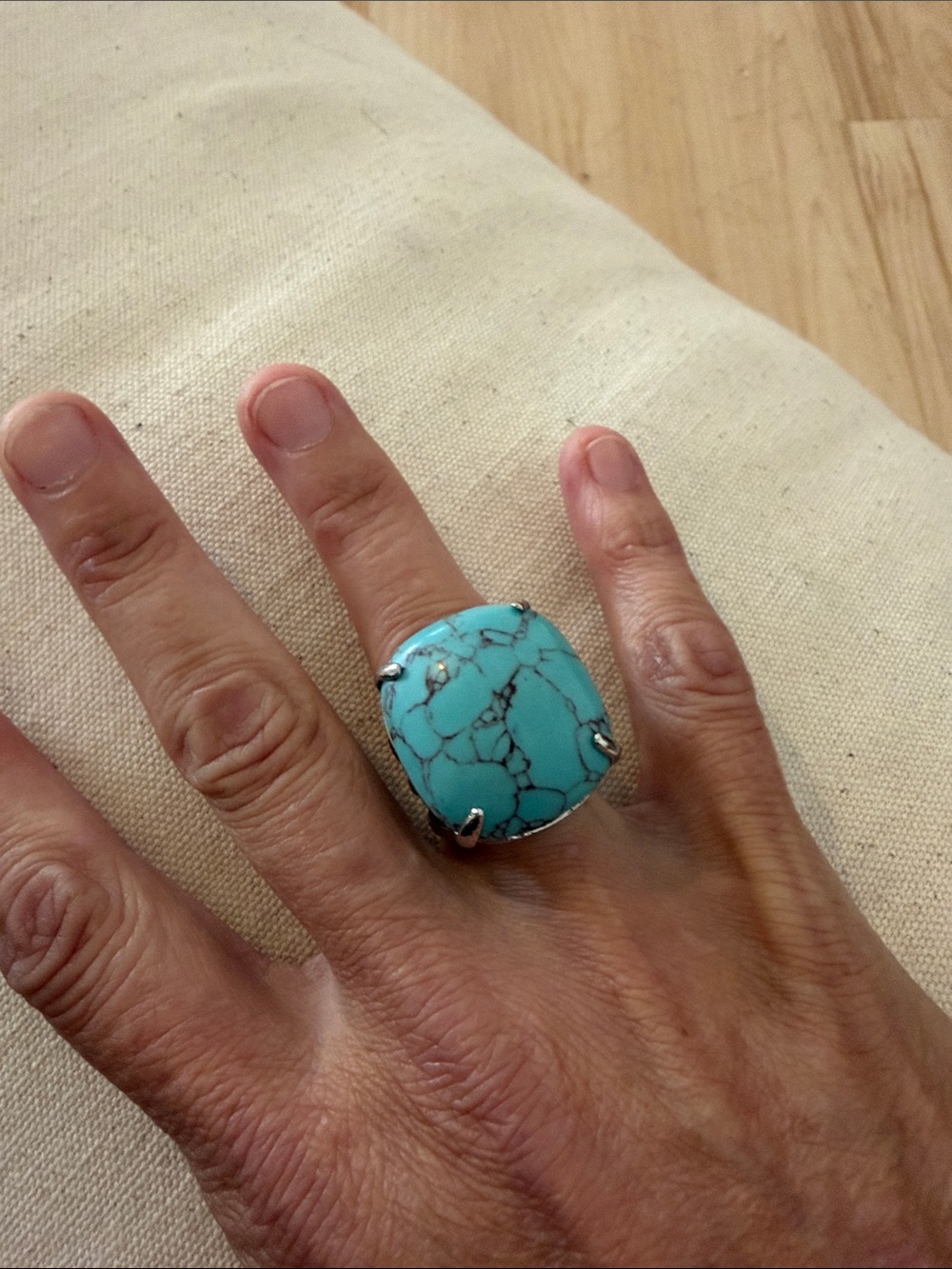 Statement Cushion-Cut Turquoise Cabochon Ring โ Size 7